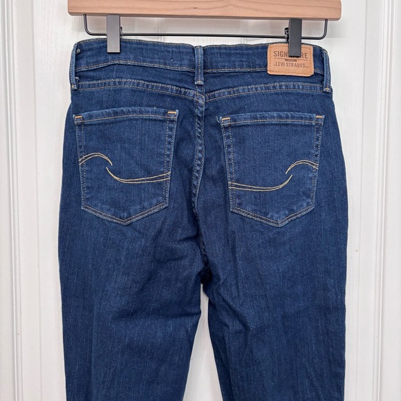Signature by Levi Strauss Dark Blue Ultra High Rise Jeggings Size 4 - Picture 9 of 15